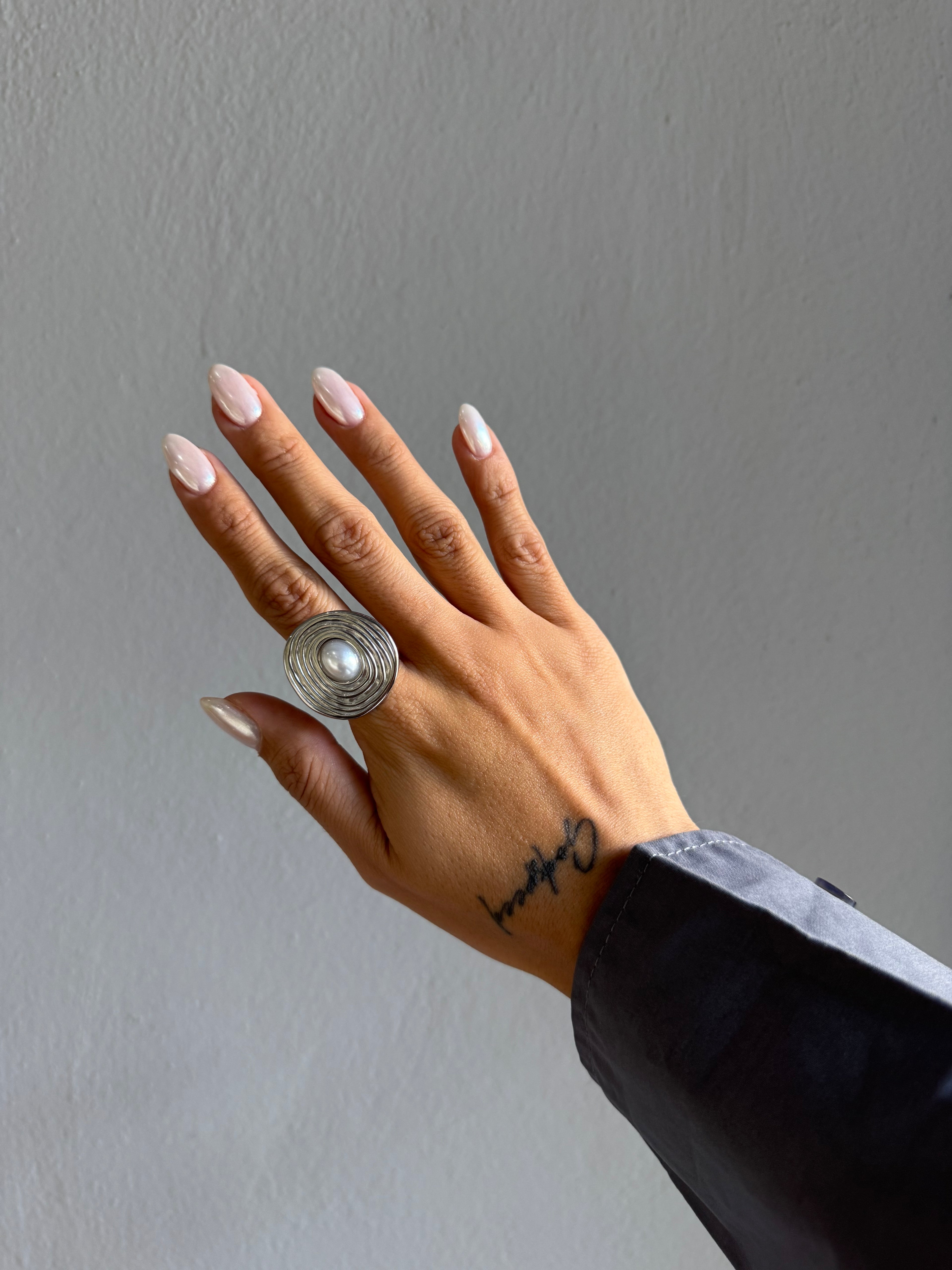 Anillo círculo perla