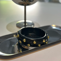 pulsera tachuelas negra