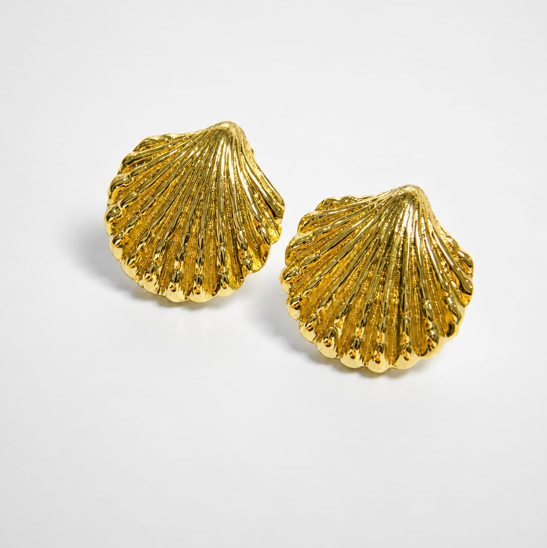 Aretes Concha Dorada
