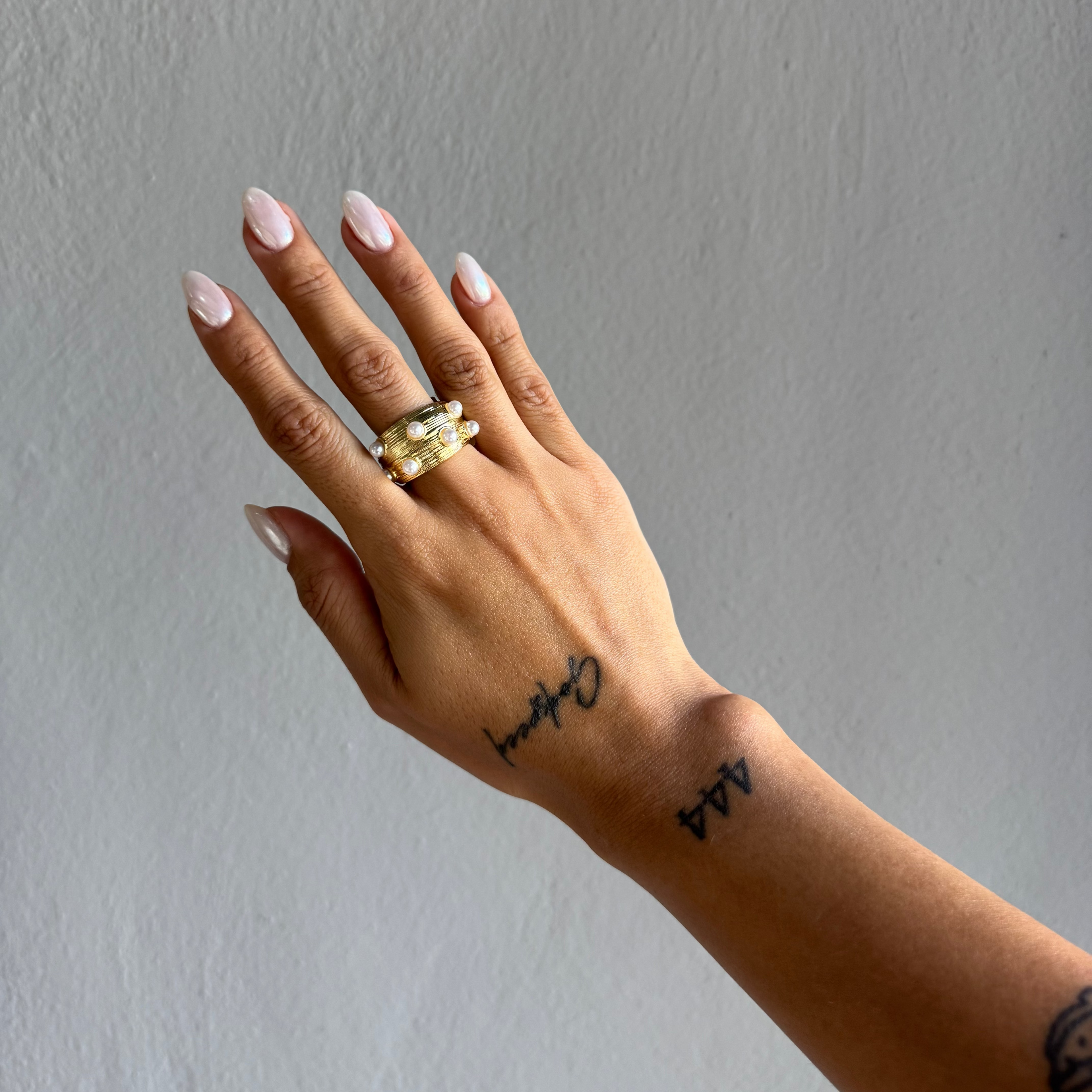 Anillo varias perlas